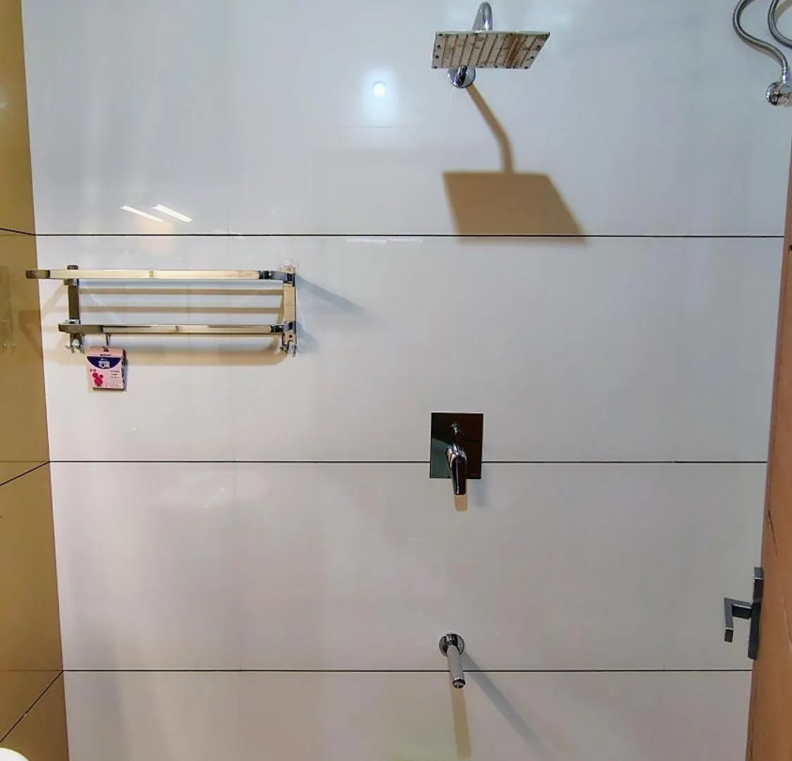 Hrishi Guest Suites 2Bhk Thiruvananthapuram Apartment