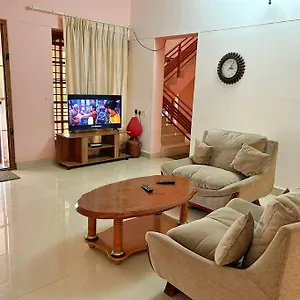 La Casa Trivandrum 4 Bhk Ac Luxury At Centre, Just 6 Kms To Airport Thiruvananthapuram